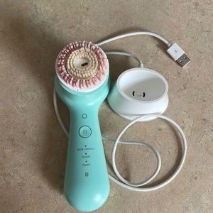 Clarisonic Mia cleanser brush.